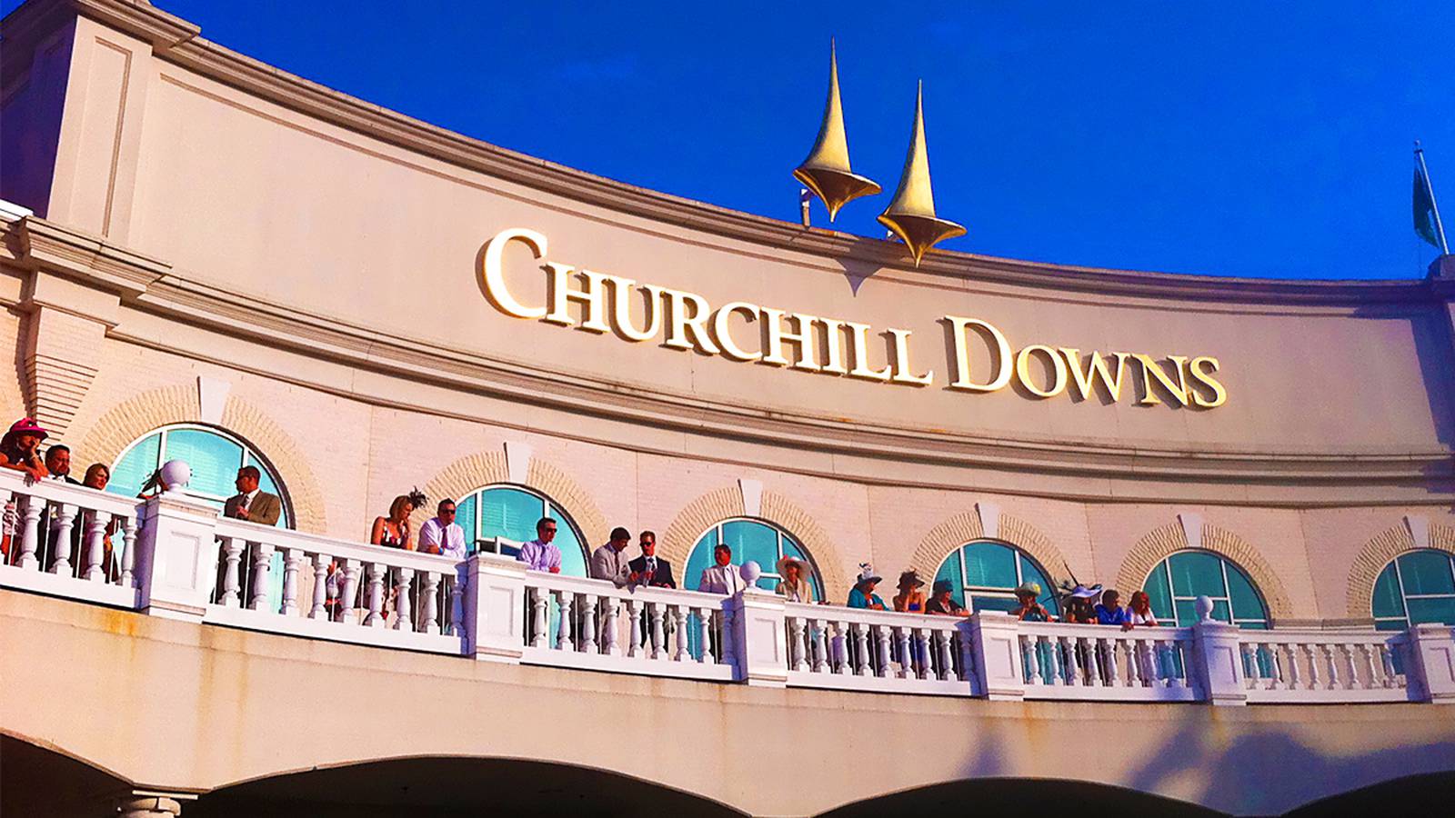 Churchill Downs hosting job fair ahead of Spring Meet, Kentucky Derby